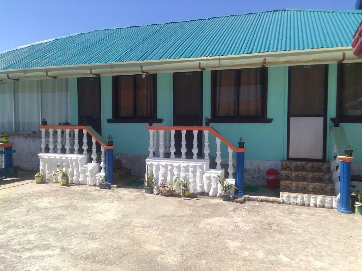 Mwr Pension House By Cocotel (Adults Only) Oslob Exterior photo